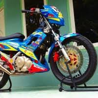 Ada perbedaan di bodi samping dan lampu belakang… lihat. Jual Striping Custom Satria Fu Murah Harga Terbaru 2021