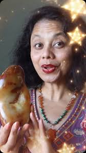 Win Curvy Carnelian at Satin Crystals…Learn how at:  https://youtu.be/PUylqOIjfm0, Music by: Bensound, License code:  YZBVLUPZW4PQH5X6
