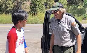 與黃石公園敬業的清潔員相遇，竟讓我在社群上開啟「善的循環」？｜張J／旅行沙舟｜換日線