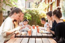 Featuring a bar, a garden and a pool table, st christophers inn at the winston offers accommodation 0.5 km from red light district. St Christophers Inn At The Winston Amsterdam Aktualisierte Preise Fur 2021