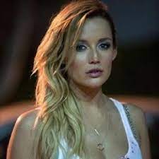 Sarah Dumont Bio Married Family Inrelation Networth Affair Height Wiki Salary Age American Actress Sarah Dumont