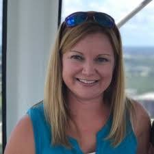 Ashley Elting's Instagram, Twitter & Facebook