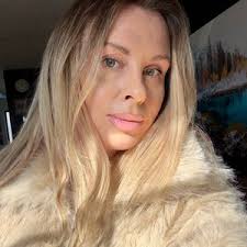 Maya Barnes (@maya_barnes_)