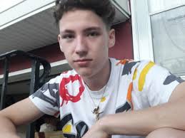 Ein M Wilson's Memorial Website