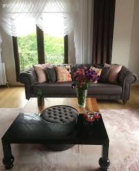 Şimdi orta sehpalarda kullanılan cam sayesinde sehpa anlayışı da değişmiş ve ortaya harika bir görünüm çıkmış. Orta Sehpa Seciminizi Kolaylastiracak 18 Ipucu Ve Farkli Tasarimlara Ornekler Ev Gezmesi