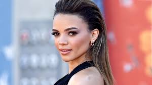 Leslie Grace Talks 'Batgirl' and Getting 'Rough and Tough' to Play Barbara  Gordon (Exclusive)