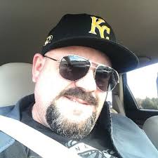 Jeff Moon (@jeffmoondog88)