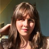 Gina Slade's Instagram, Twitter & Facebook