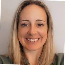 Heather Peet's Instagram, Twitter & Facebook