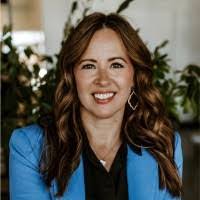 Stephanie Spanos's Instagram, Twitter & Facebook