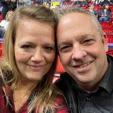 Karmen & Shane Feist (@feist_team_sellsthegoodlife) • Instagram photos and  videos