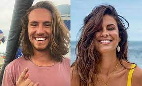 O casal, que se apaixonou de forma inesperada em 2019, revelou a joão baião e a diana chaves pormenores do. Cenapop Vitor Kley Vive Affair Com Carolina Loureiro Atriz E Musa Portuguesa