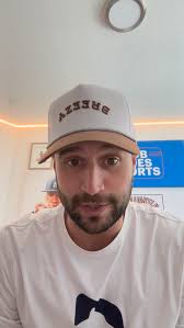 FOLLOW @bobdoesbagels to win, going to have ya down to my home track, do a  dinner and make some dumb decisions. Picking a winner tonight so be sure to  follow asap!