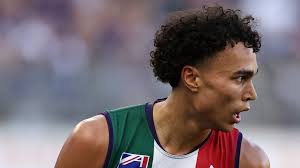 Fremantle Dockers elevate rookie defender Josh Draper with two-year deal