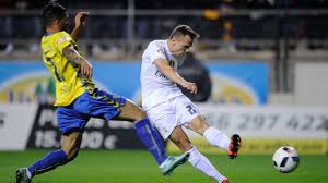 El plato le había quedado a levante y cádiz para chuparse los dedos, salvados con varias. Cadiz Vs Real Madrid Football Match Report December 2 2015 Espn