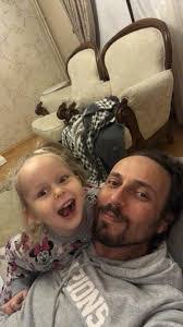 Shelley Breedlove's Instagram, Twitter & Facebook