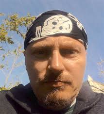 Foreldrene til Bjørnar var redd han fikk kallenavn hvis de døpte ham "Ben  Roger"