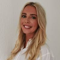 Julie Johansson's Instagram, Twitter & Facebook