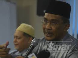 Özellikle trigonometri alanındaki çalışmaları övgüye değerdir. Beri Keterangan Hanya Kepada Polis Kata Takiyuddin