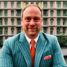 Chris Braddock's Instagram, Twitter & Facebook