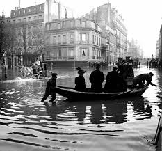 Avenue Montaigne Paris France 1910 Flickr Photo Sharing Photo Paris Photos Old Paris
