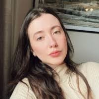 Debora Schmitt's Instagram, Twitter & Facebook