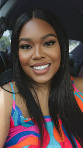 So I was cosplaying Lucy Gray Baird. Ateljee Elina Puotiniemi made my  dress. I used blue eyeshadow, black liner and red lipstick as Lucy Gray did  wear that makeup in the book. |