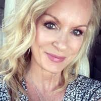 Lisa Wible's Instagram, Twitter & Facebook