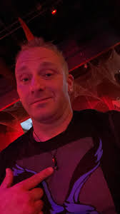 Are there any gay bars in Tarpon Springs Florida?