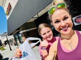 Should I return a lost wallet to 118 cafe?