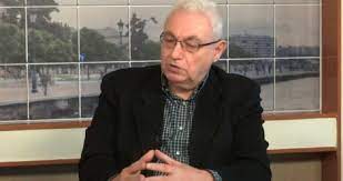 Ο ιωάννης καζάζης του νικολάου (1947) σπούδασε κλασική φιλολογία στο αριστοτέλειο πανεπιστήμιο θεσσαλονίκης (απθ), στο university of illinois και στο yale u. Dpgpjipsdoqjim