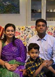 Puneeth rajkumar aka lohith is an indian film actor, producer, anchor and playback singer who was born on 17 march 1975 in madras, tamil nadu, india. Balan Dhayalan Balacullens Twitter