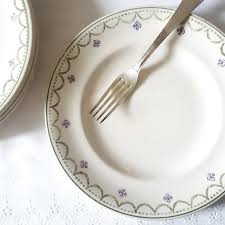 Violetta Longwy 7 Assiettes Plates Plat Assiette