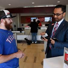 You should be courteous, efficient, helpful. Bank Of America Pay Raise Bank Tellers Will Make At Least 20 An Hour Vox