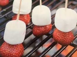 See what jessica spiese (jlspiese) has discovered on pinterest, the world's biggest collection of ideas. Marshmallows Erdbeer Spiese Richtig Grillen Edinger Markte