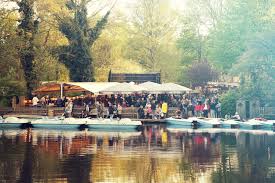 Vor dem roten tore 72a. Biergarten In Luneburg Schroders Garten An Der Ilmenau