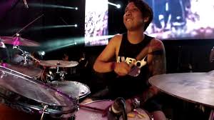 Listen and download to an exclusive collection of one buck short ringtones for free to personalize your iphone or android device. 6 07 Mb One Buck Short Kelibat Korupsi Download Lagu Mp3 Gratis Mp3 Dragon