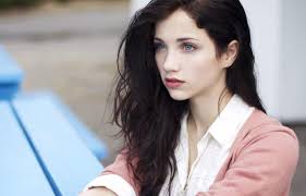 Emily Ladd, "One Piece" live-action Nami, with great temperament and hot  body