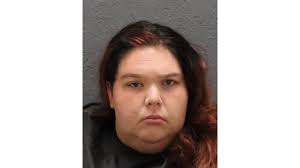 Seneca woman accused of threatening person with knife