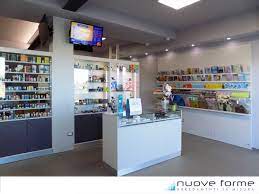 Pin Di Nuove Forme Arredamenti Su M Su Tabaccherie Arredo Su Misura Arredamento Progettazione Farmacia