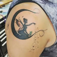 Mit diesem motiv holen sie sich verzauberte feen in das kinderzimmer. 120 Tatowierungen Von Feen Mit Bedeutung