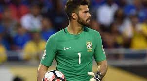 Caetano da silva nascimento, mais conhecido como veludo (rio de janeiro, 7 de agosto de 1930 — rio de janeiro, 26 de outubro de 1970), foi um futebolista brasileiro que atuou como goleiro. Irmao De Alisson Goleiro Da Selecao Deve Ser O Proximo Arqueiro Do Fluminense