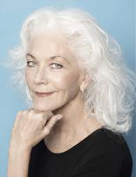 Linda Thorson's Instagram, Twitter & Facebook