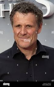 Yvette Bloom's Instagram, Twitter & Facebook