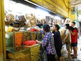Image result for gambar pembeli di pasar