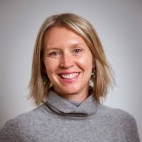 Sara Dooley's Instagram, Twitter & Facebook