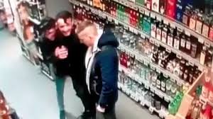 Cumpara acum senzor, presiune galerie admisie vw golf v (1k1) 1. Cei Trei Tineri Care Au Fost BÄƒtut Cu Bestilialita Un BÄƒrbat Intr Un Non Stop Din Bucuresti Au Fost ReÅ£inuÅ£i B1 Ro