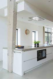 witte keuken in een loft keuken ontwerp keuken ontwerpen keuken idee