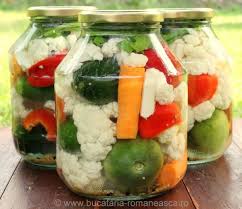 Cantitatile sunt pentru 2 galeti de 23 litri de plastic fiecare, genul in care se vinde pe aici prin montreal must pt. Muraturi Asortate Pentru Iarna Bucataria Romaneasca Ro