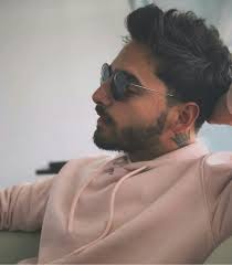 Well, you know, i feel the same. Trending Photo De Maluma Maluma Rumbo A Vina Vina Chile Lunettes Homme Beaux Hommes Cheveux Homme